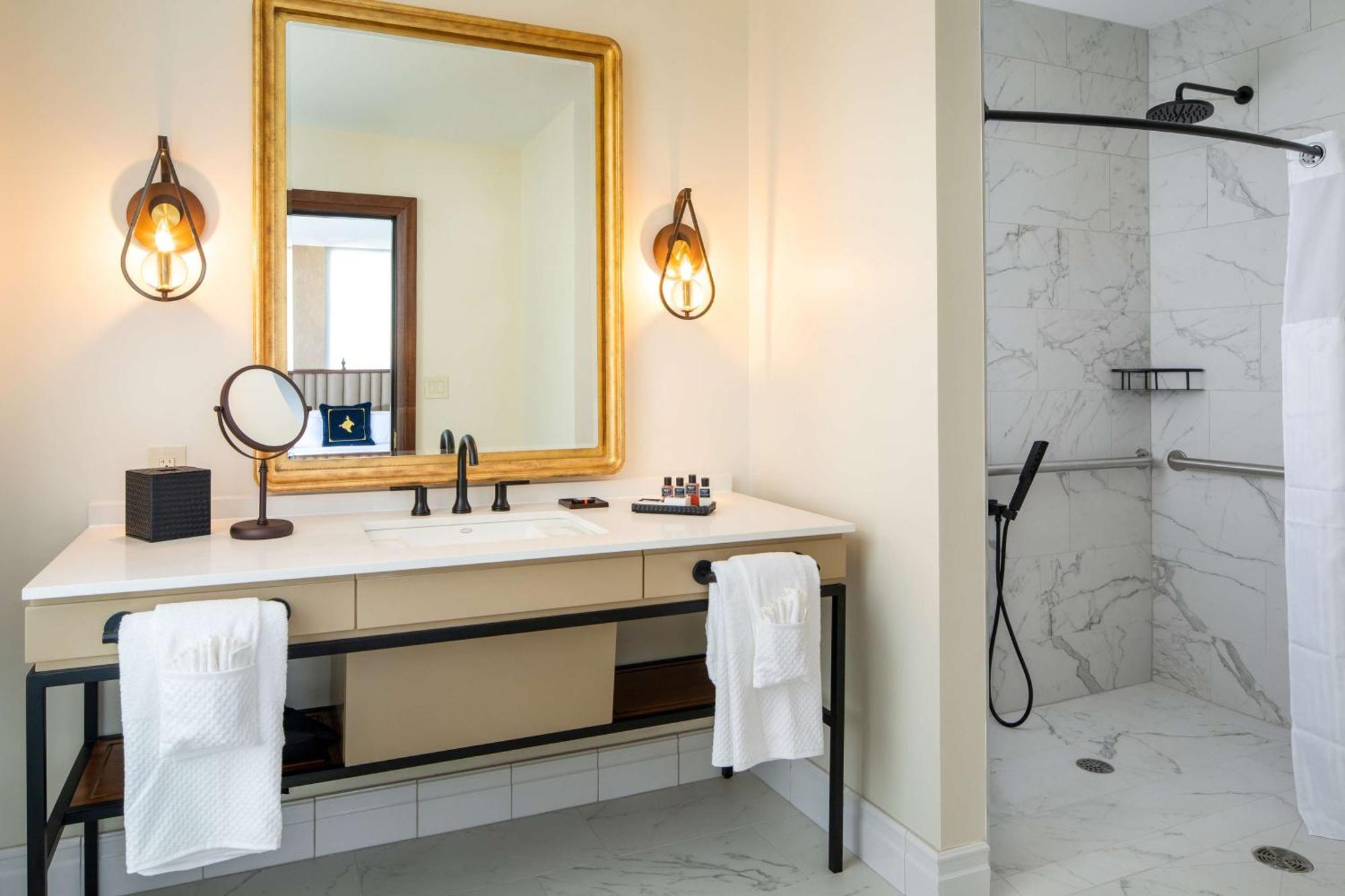 Hotel The Peregrine Omaha Downtown Curio Collection By Hilton Extérieur photo